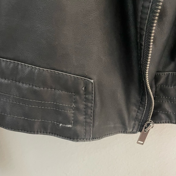 Black Feaux Leather Jacket - Picture 4 of 4